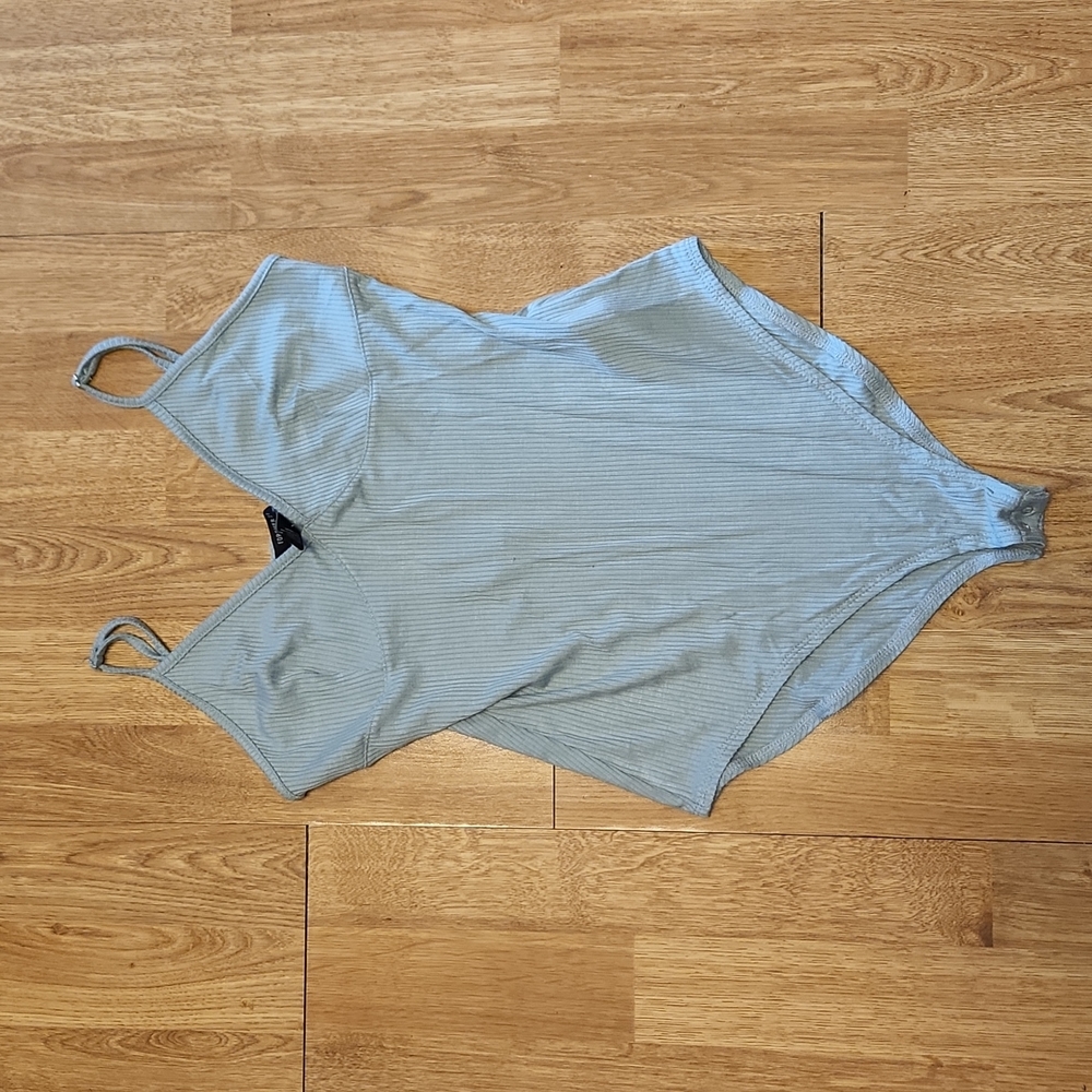 NWT F21 seafoam green ribbed bodysuit sz M